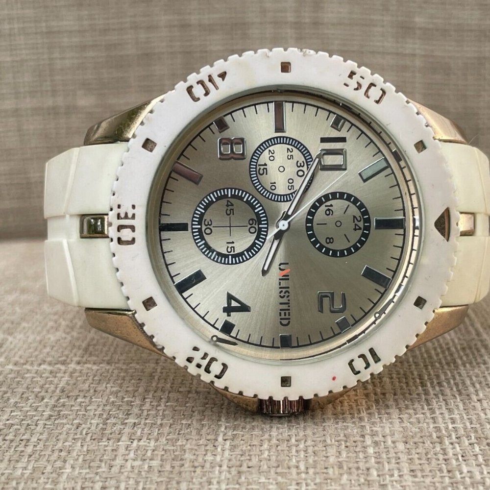 Unlisted Men Wristwatch White Band Gold Tone Case Quartz Analog - Picture 8 of 9